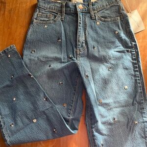 Universal Thread Blue Embroidered Straight Leg Jeans